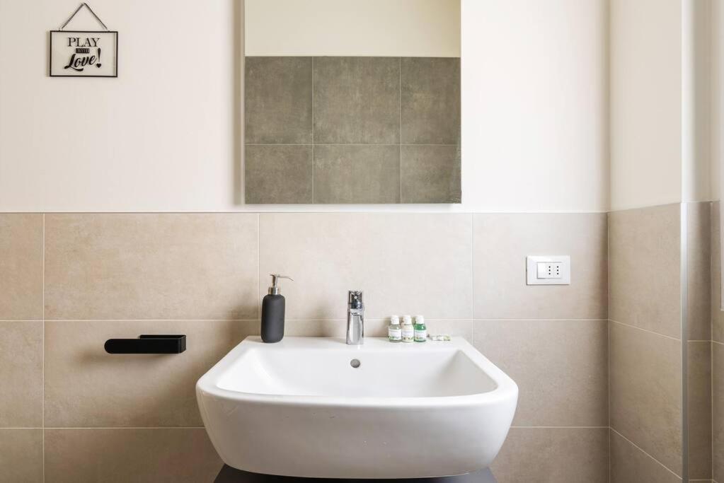 Apartmán Kaizen House - Bilocale De Angeli Milán Exteriér fotografie